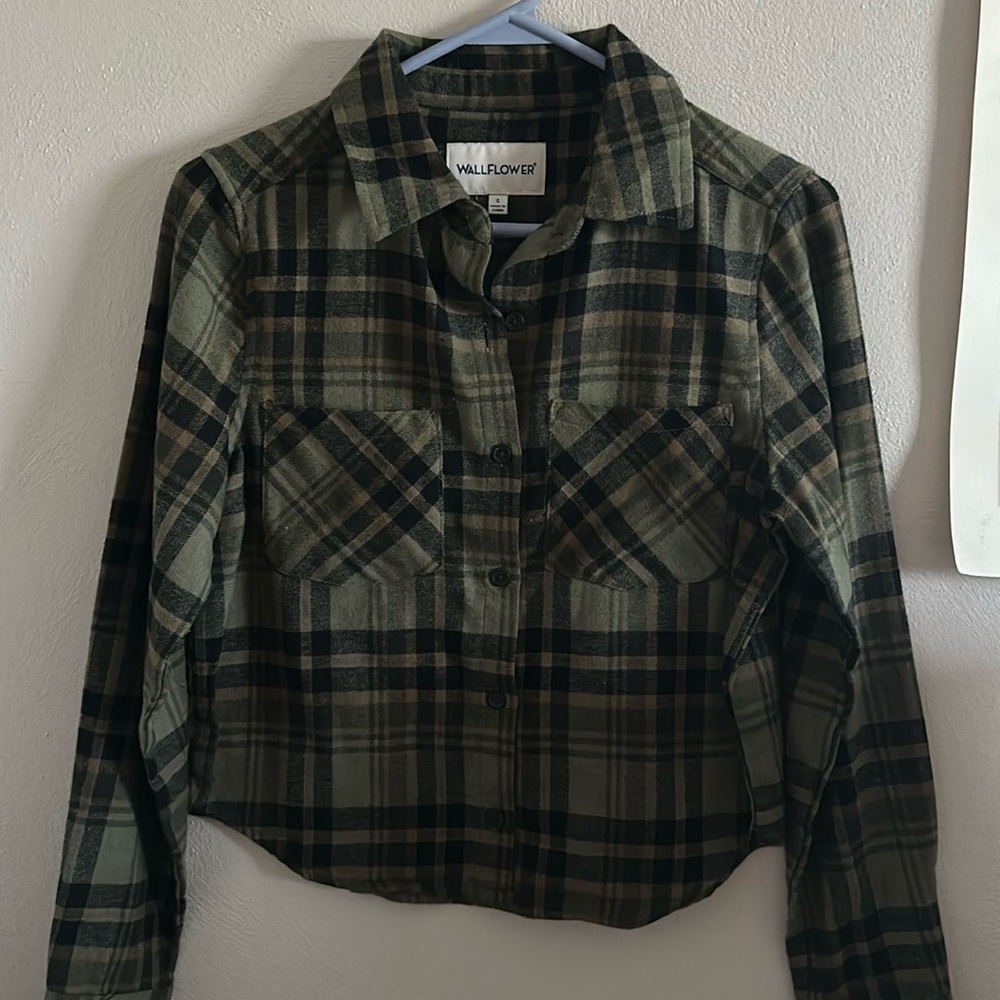 Women’s S green boxy plaid shirt